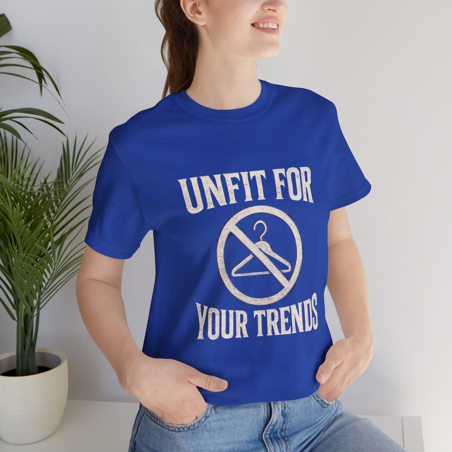 T-Shirt Bold Rejection of Mainstream Fashion Glitched 'No' Symbol