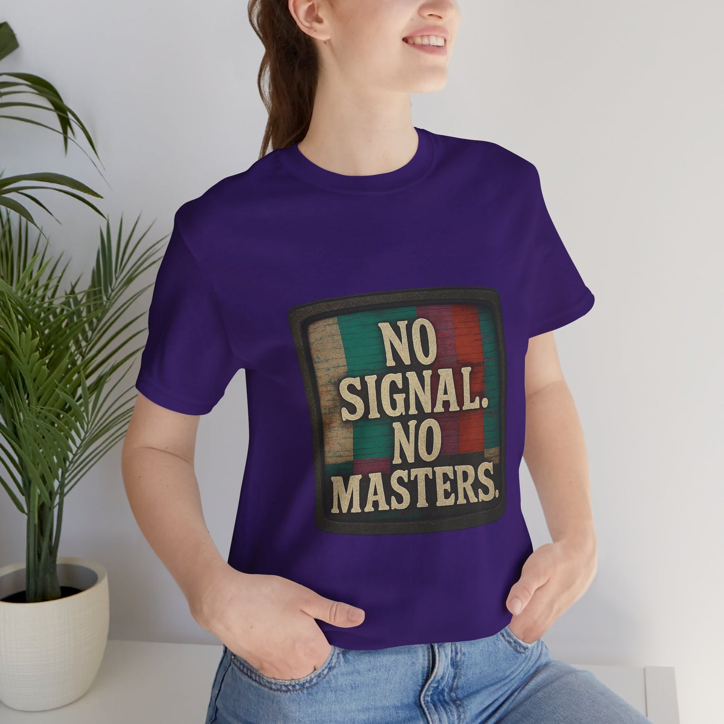 Unisex Tee - No Signal No Masters TV Graphic Glitch Effect Shirt