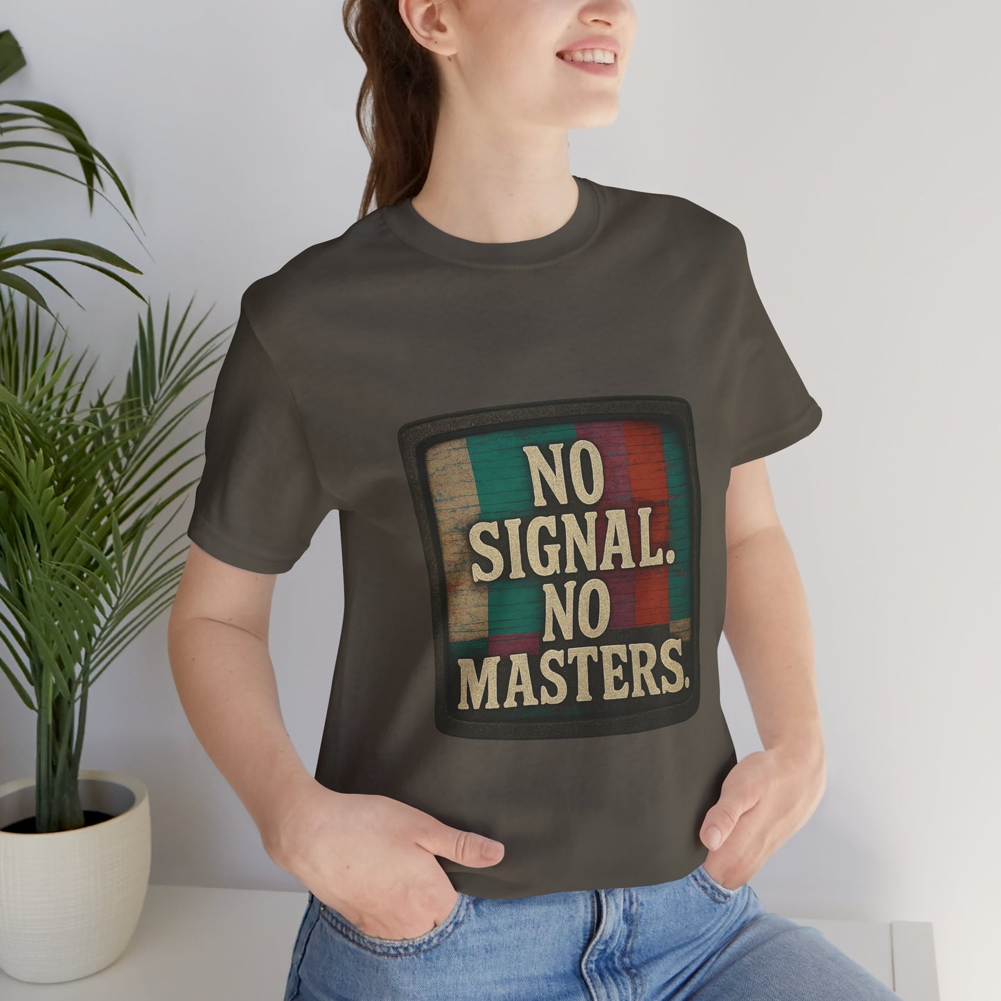 Unisex Tee - No Signal No Masters TV Graphic Glitch Effect Shirt