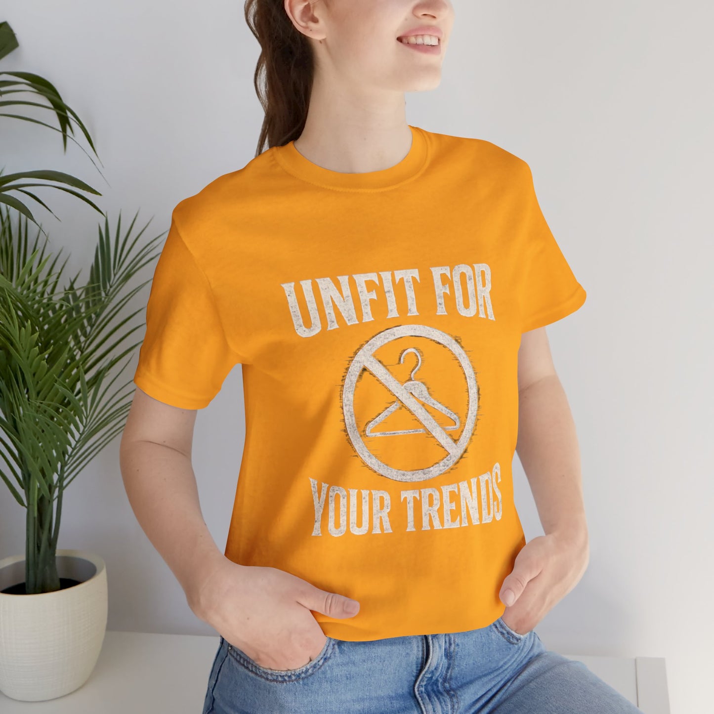 T-Shirt Bold Rejection of Mainstream Fashion Glitched 'No' Symbol