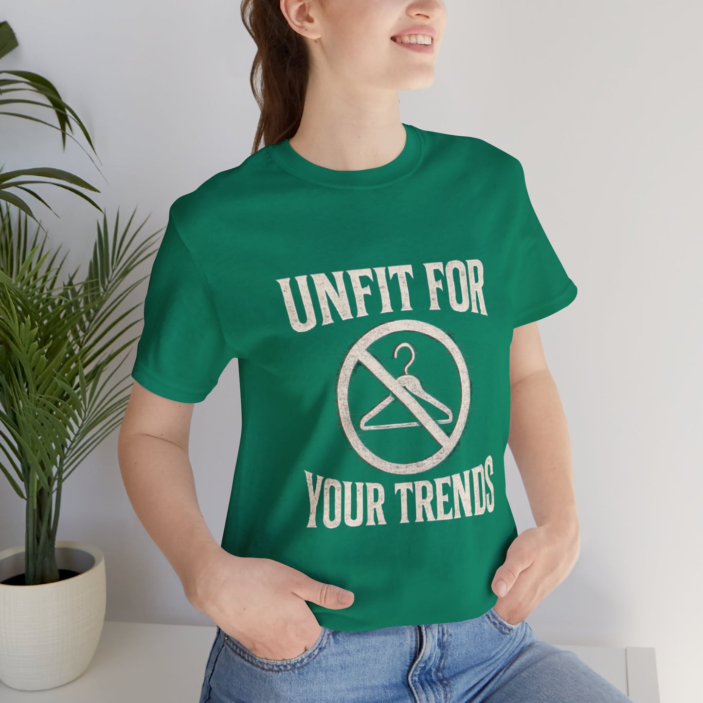 T-Shirt Bold Rejection of Mainstream Fashion Glitched 'No' Symbol