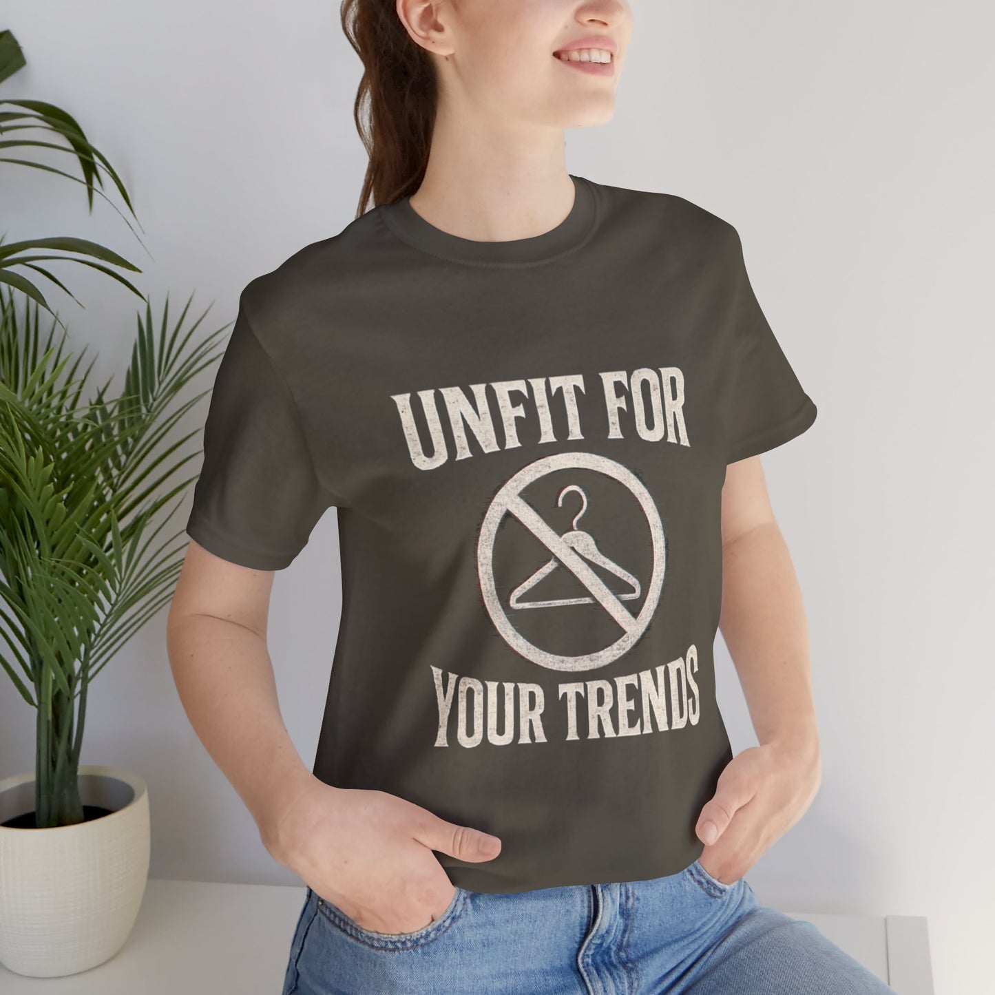T-Shirt Bold Rejection of Mainstream Fashion Glitched 'No' Symbol